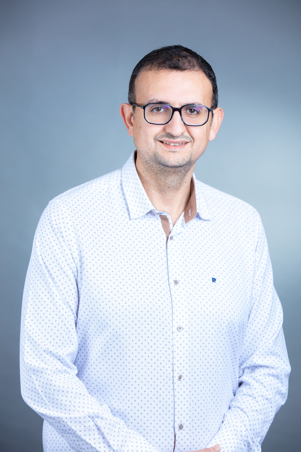 Photo Dr Mrani Vital Radiology par ONCORAD GROUP : Imagerie médicale à Casablanca avec IRM, mammographie, échographie et scanner pour des diagnostics précis et avancés.